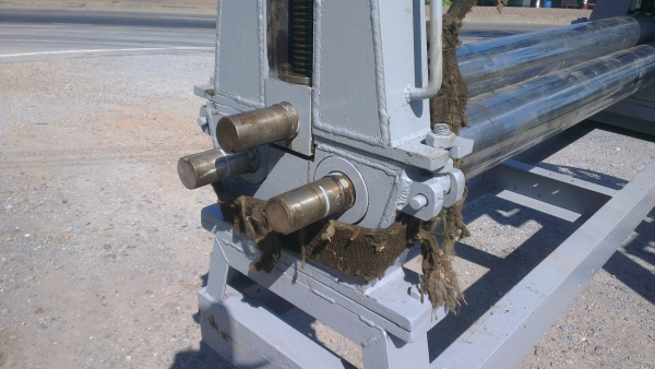 Sell> ขายเครื่องม้วนเหล็กแผ่น หน้ากว้าง 5 ฟุต ม้วนหนา 6 มิล หัวเครื่องติดลูกดัดแป็ปได้ด้วย มอเตอร์ 3 เฟส พร้อมใช้งานครับ