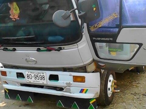 ขายรถเทนเลอร์