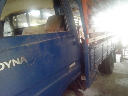 **178,000 บ.ต่อรอง**ขาย6ล้อ ราคาเบาๆ TOYOTA DYNA WU40 วางเครื่องTOYOTA 1W-117HP (ตัวเดียวกับ WO4D)/ลงเล่มครบ เครื่องดี แน่นดี ไม่เยิ้ม เกียร์เดิมเกียร์ยาว เข้าง่ายไม่หลุด ช่วงล่างใหญ่ 6น็อต หน้า-หลัง คัสซีดีสวยเดิม ไม่ปะไม่ดาม กระบพื้นไม้คอกไม้สภาพดี พื้น **178,000 บ.ต่อรอง**ขาย6ล้อ ราคาเบาๆ TOYOTA DYNA WU40 วางเครื่องTOYOTA 1W-117HP (ตัวเดียวกับ WO4D)/ลงเล่มครบ เครื่องดี แน่นดี ไม่เยิ้ม เกียร์เดิมเกียร์ยาว เข้าง่ายไม่หลุด ช่วงล่างใหญ่ 6น็อต หน้า-หลัง คัสซีดีสวยเดิม ไม่ปะไม่ดาม กระบพื้นไม้คอกไม้สภาพดี พื้น