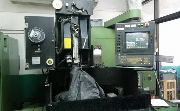 ขายเครื่อง WIRE CUT SODICK MODEL A500 MARK 21 ขนาดใหญ่ ตัดงานได้ 500x450 มม. แบบตัดใต้น้ำ ใช้งานได้ดีปกติ คุมค่างานละเอียดได้ดี 0.005-0.010 มม. ได้สบาย ขายไม่แพงครับ พร้อมใช้งาน