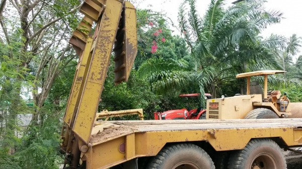 ขายรถหัวลากหางโลเบท HINO หัว FL1J คัสซี HH341-11180 ใส่เครื่อง 320 แรงม้า หางโลเบทพนัส 2 เพลา ราคา 950000