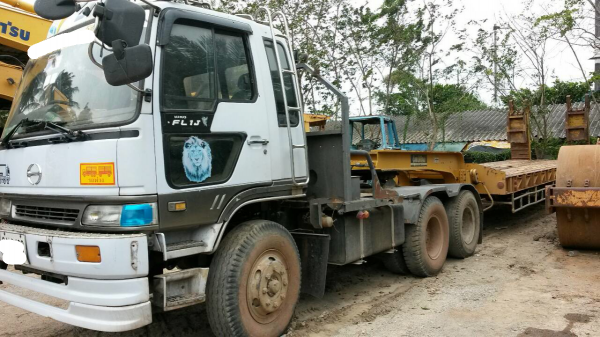 ขายรถหัวลากหางโลเบท HINO หัว FL1J คัสซี HH341-11180 ใส่เครื่อง 320 แรงม้า หางโลเบทพนัส 2 เพลา ราคา 950000