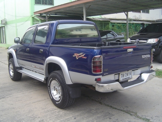 toyota hilux sport cruiser 4x4 d4d 3.0 G เกียร์ออโต้ สีเดิมจากห้างทั้งคัน toyota hilux sport cruiser 4x4 d4d 3.0 G เกียร์ออโต้ สีเดิมจากห้างทั้งคัน