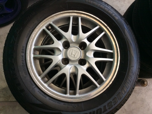 ขายล้อเดิม HONDA ขอบ 14 พร้อมยาง BS ปี 2013 ใหม่เอี่ยม ขายล้อเดิม HONDA ขอบ 14 พร้อมยาง BS ปี 2013 ใหม่เอี่ยม