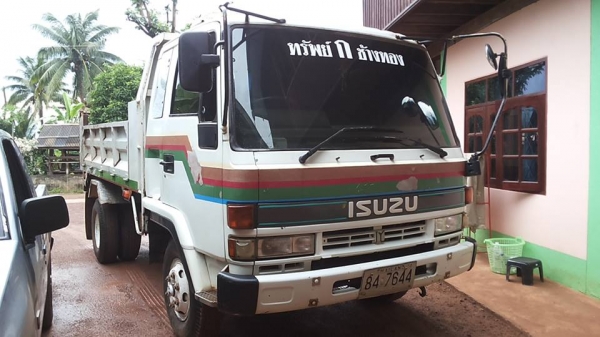 ***ขายแล้วครับขอบคุณ Truck2hand ขาย6ล้อดั้มดิน ISUZU ROCKY 195 FRR12JC 6HE1-195HP เครื่องเดิมเกียร์เดิม แน่นๆ แรงดี เกียร์ไม่มีหลุด ช่วงล่างFหน้า-หลัง คัสซีสวย ใหญ่ ไม่ปะไม่ดาม กระบะดั้มเหล็ก6ตันยิงหน้า3.60ม.สภาพดี พื้นดี ข้างดี หัวเก๋งเดิม สภาพดี ไม่ผุ ภ ***ขายแล้วครับขอบคุณ Truck2hand ขาย6ล้อดั้มดิน ISUZU ROCKY 195 FRR12JC 6HE1-195HP เครื่องเดิมเกียร์เดิม แน่นๆ แรงดี เกียร์ไม่มีหลุด ช่วงล่างFหน้า-หลัง คัสซีสวย ใหญ่ ไม่ปะไม่ดาม กระบะดั้มเหล็ก6ตันยิงหน้า3.60ม.สภาพดี พื้นดี ข้างดี หัวเก๋งเดิม สภาพดี ไม่ผุ ภ