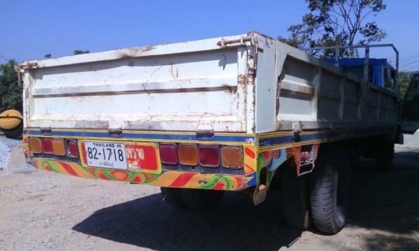 หกล้อHiNo-eH700-pawer สภาพพร้อมใช้งาน ทะเบึยนพร้อมโอน ราคาคุยกันได้