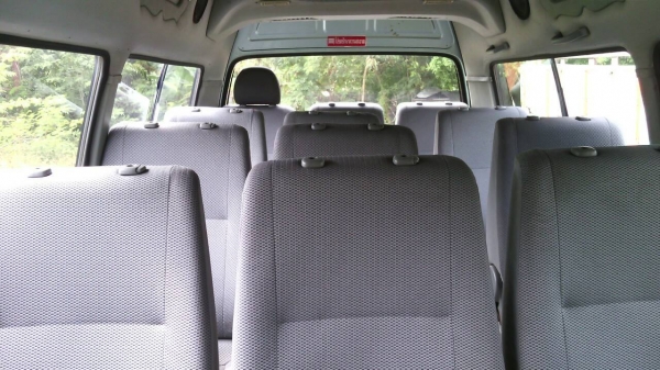 ขายรถตู้หลังคาสูง เครือง3.0 ดีเซล ปี03 ขายถูก