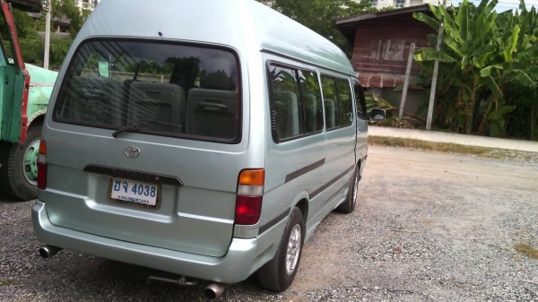 ขายรถตู้หลังคาสูง เครือง3.0 ดีเซล ปี03 ขายถูก