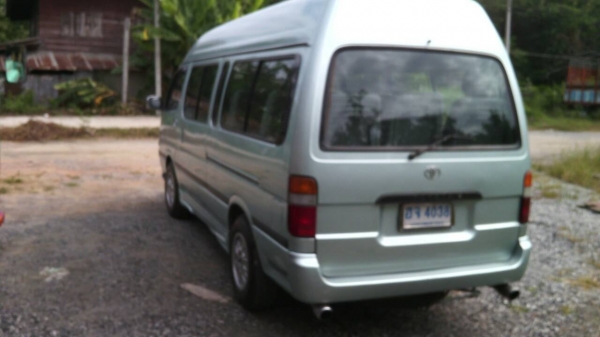 ขายรถตู้หลังคาสูง เครือง3.0 ดีเซล ปี03 ขายถูก