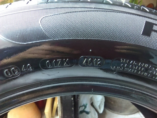 ขายยาง Michellen Primacy LC ขนาด 215/60 R16  ปี 46/12 (1 ชุด 4 เส้น)