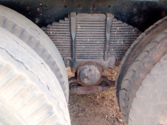 HINO SUMO FM227 - 220 HP EM100 สิบล้อดั๊มพ์ 2 เพลา กระบะดั๊มพ์มิเนียม 12 ตันสภาพสวย เครื่องแน่นแรงดีสุดๆครับ ภายในเก๋งคอนโซลสวยครบ พวงมาลัยเพาเวอร์ ระบบเบรคทริ๊ปฟี้ ช่วงล่างคัชซีสวยไม่มีบวม ยางสภาพดี 70\% พร้อมบรรทุกพร้อมใช้งาน เอกสารทะเบียนภาษีครบพร้อมโอน