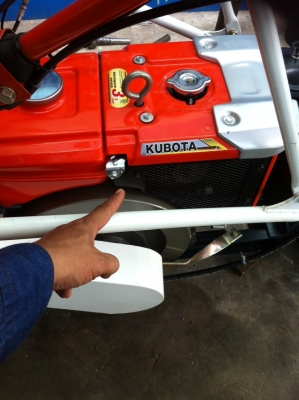 รถเกี่ยวนวดข้าวคูโบต้า รุ่นใหม่ 089-5512032