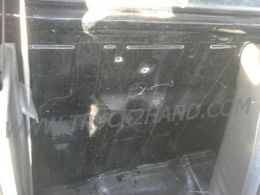 รถปิคอัพ 4 ล้อ กระบะดัมพ์  ยี่ห้อ NISSAN