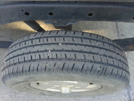 รถปิคอัพ 4 ล้อ กระบะดัมพ์  ยี่ห้อ NISSAN