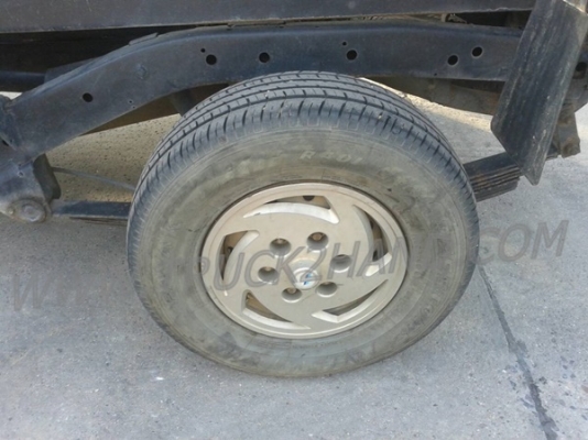 รถปิคอัพ 4 ล้อ กระบะดัมพ์  ยี่ห้อ NISSAN