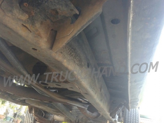 รถปิคอัพ 4 ล้อ กระบะดัมพ์  ยี่ห้อ NISSAN