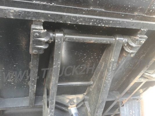 รถปิคอัพ 4 ล้อ กระบะดัมพ์  ยี่ห้อ NISSAN