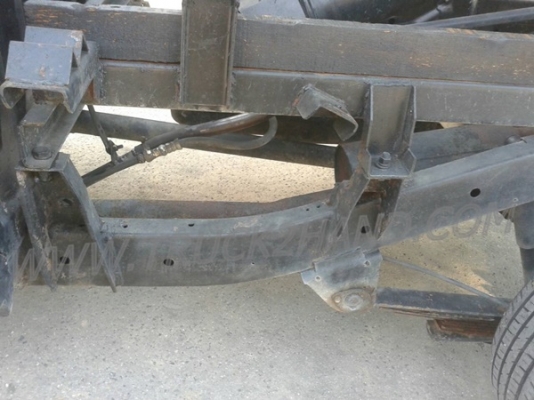 รถปิคอัพ 4 ล้อ กระบะดัมพ์  ยี่ห้อ NISSAN