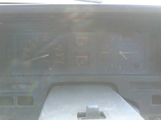 รถปิคอัพ 4 ล้อ กระบะดัมพ์  ยี่ห้อ NISSAN