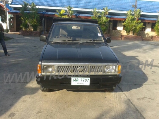 รถปิคอัพ 4 ล้อ กระบะดัมพ์  ยี่ห้อ NISSAN