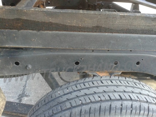 รถปิคอัพ 4 ล้อ กระบะดัมพ์  ยี่ห้อ NISSAN