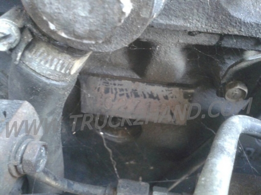 รถปิคอัพ 4 ล้อ กระบะดัมพ์  ยี่ห้อ NISSAN