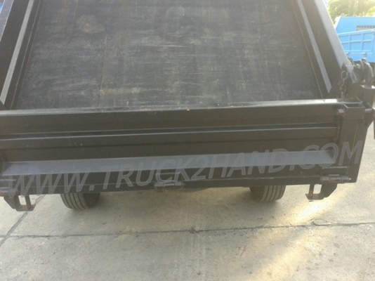 รถปิคอัพ 4 ล้อ กระบะดัมพ์  ยี่ห้อ NISSAN