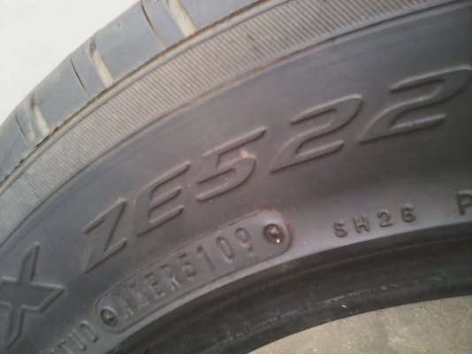 215/55R16 FALKEN ZIEX-ZE522  มี 2 เส้น TEL.081-427-3941