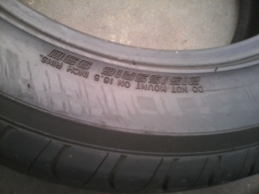 215/55R16 FALKEN ZIEX-ZE522  มี 2 เส้น TEL.081-427-3941