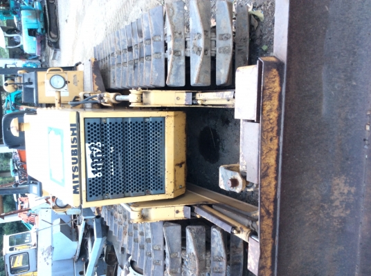 ขายรถดันดิน BULLDOZER  MITSUBISHI  BD2G   เครื่อง 4สูบ ใบดันปรับ Slide  ได้ (เจ้าของขายเอง  ติดต่อโดยตรง  นิวส์ 083-4953407 ,085-8332943,  091-2602677 ) รถเก่านอกเอกสารแจ้งจำหน่าย สภาพดี พร้อมใช้