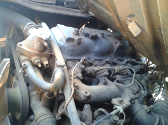 ขาย 6 ล้อ  ISUZU tl  เครื่อง toyota 85 แรง ลงเล่มแล้ว