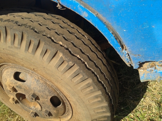 ขาย 6 ล้อ  ISUZU tl  เครื่อง toyota 85 แรง ลงเล่มแล้ว