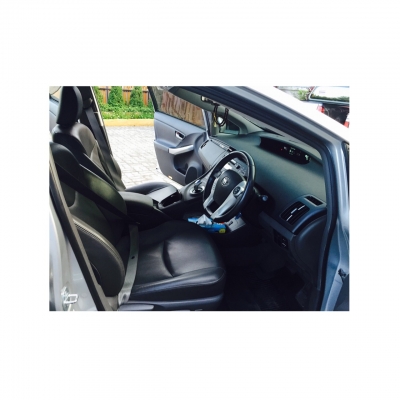 Toyota prius รถสวย พร้อมใช้