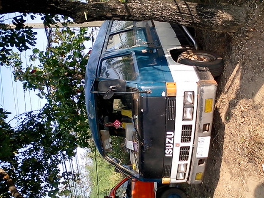 ขาย isuzu บัดดี้ 2.5  เครื่องฝาทอง 90 แรง