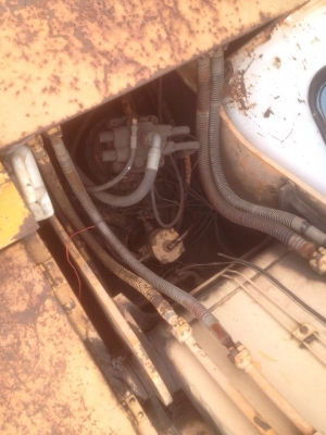 ขายรถขุดขนาด200ถูกๆอุปกรณ์ครบ ตามสภาพ