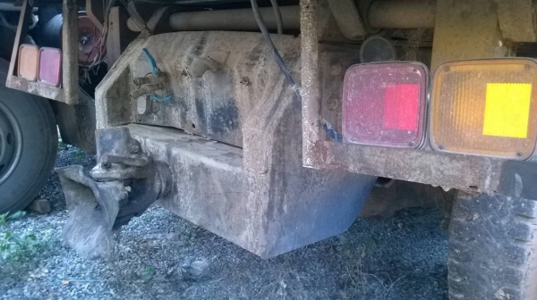 ขาย 10 ล้อ 2 เพลา FM227LD เครื่องเดิม EM100 220 แรงม้า เกียร์เดิมมีเกียร์ฝาก คัสซีสวย สโลว์เดิม มีระบบลำโพงลากพ่วง กระบะไม่ค่อยสวย ทะเบียนพร้อมโอน ราคาต่อรองได้ครับ