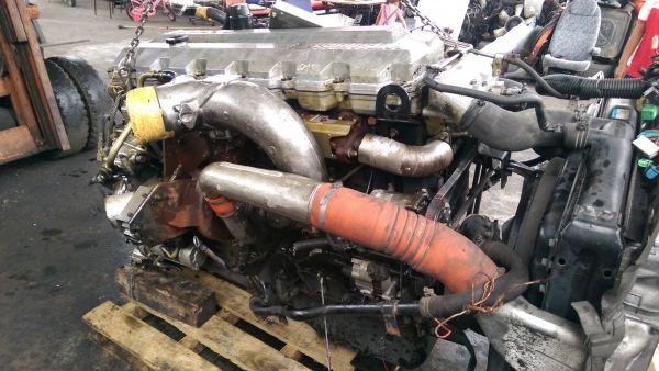 เครื่องยนต์ 6 m 70 turbo พร้อมหม้อน้ำอินเตอร์คูลเลอร์ 380 แรง ตรงสเปกบ้านเรา เครื่องยนต์ 6 m 70 turbo พร้อมหม้อน้ำอินเตอร์คูลเลอร์ 380 แรง ตรงสเปกบ้านเรา