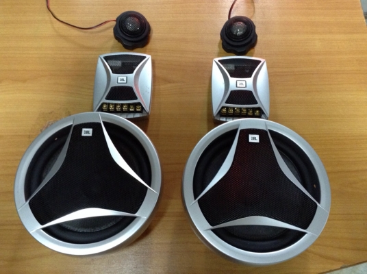 6"แยกชิ้น JBL P650C