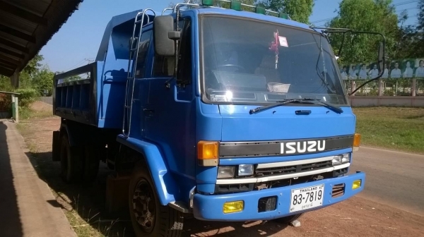 ขาย 6 ล้อดั้มยาง 900 คัสซีสวยตลอดเส้น เครื่อง 6BB1 145 แรงม้าปั้มลม เฟืองท้ายใหญ่โบ้ เบรคทิฟฟี่ พวงมาลัยพาวเวอร์ ยางเต็ม ทะเบียนเต็มพร้อมโอน ราคาคุยกันได้ครับ ขาย 6 ล้อดั้มยาง 900 คัสซีสวยตลอดเส้น เครื่อง 6BB1 145 แรงม้าปั้มลม เฟืองท้ายใหญ่โบ้ เบรคทิฟฟี่ พวงมาลัยพาวเวอร์ ยางเต็ม ทะเบียนเต็มพร้อมโอน ราคาคุยกันได้ครับ