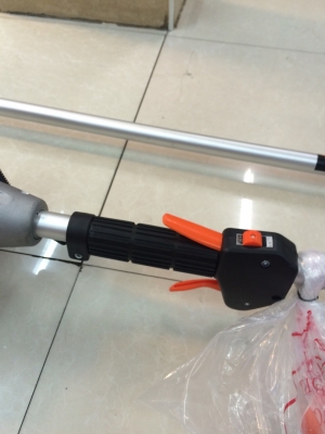 เครื่องเเซะปาล์มเเบบ เครื่องยนต์ ราคาปลีก-ส่งครับ เครื่องเเซะปาล์มเเบบ เครื่องยนต์ ราคาปลีก-ส่งครับ