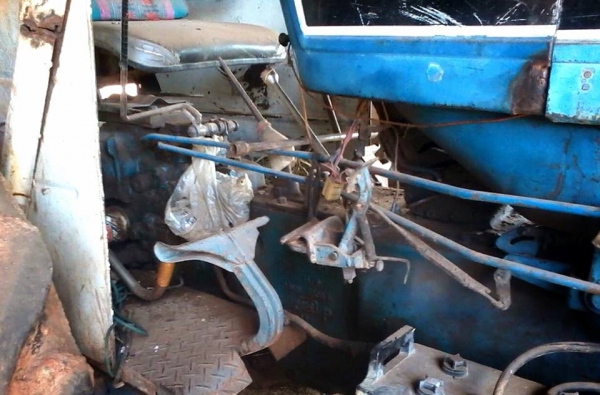 **295,000 บ.ต่อรอง**ขายรถไถ1เพลา FORD6600 T3 ตัวเต็ม เครื่องเดิมเกียร์เดิม เครื่องดี สตาร์ทง่าย แรงยังดี เกียร์ดี เข้าง่าย ปั้มดี แรงดี ทำงานดี คล่องตัว ท้ายดีไม่แตก ไม่ร้าว ยกหางดี แรง ระบบไฮฯใช้งานปกติ รถทำงานลุยงานได้ปกติ ตอนนี้จอด ยางพอใช้ ทรงดี สีสัน **295,000 บ.ต่อรอง**ขายรถไถ1เพลา FORD6600 T3 ตัวเต็ม เครื่องเดิมเกียร์เดิม เครื่องดี สตาร์ทง่าย แรงยังดี เกียร์ดี เข้าง่าย ปั้มดี แรงดี ทำงานดี คล่องตัว ท้ายดีไม่แตก ไม่ร้าว ยกหางดี แรง ระบบไฮฯใช้งานปกติ รถทำงานลุยงานได้ปกติ ตอนนี้จอด ยางพอใช้ ทรงดี สีสัน