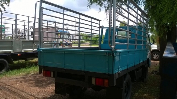 ขายรถบรรทุก 4 ล้อ คัสซีสวยตลอดเส้น เครื่อง 4BB1 100 แรงม้า เกียร์สั้น กระบะปูพื้นเหล็ก ทะเบียนพร้อมโอน ราคาต่อรองได้ครับ ขายรถบรรทุก 4 ล้อ คัสซีสวยตลอดเส้น เครื่อง 4BB1 100 แรงม้า เกียร์สั้น กระบะปูพื้นเหล็ก ทะเบียนพร้อมโอน ราคาต่อรองได้ครับ