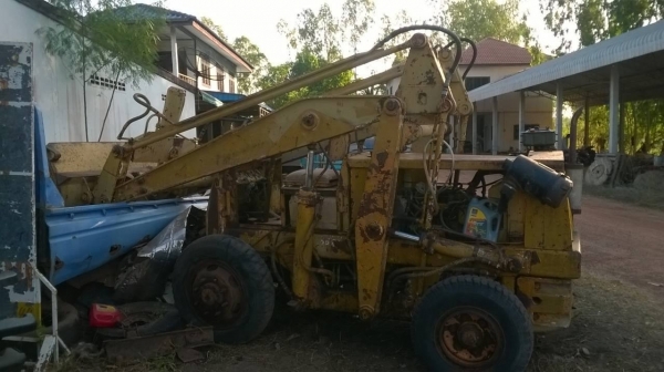 ขายรถตัก KOMATSU SD20 สภาพใช้งานได้ เครื่องดี ปั้มดี ราคาต่อรองได้ครับ