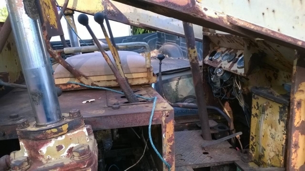 ขายรถตัก KOMATSU SD20 สภาพใช้งานได้ เครื่องดี ปั้มดี ราคาต่อรองได้ครับ