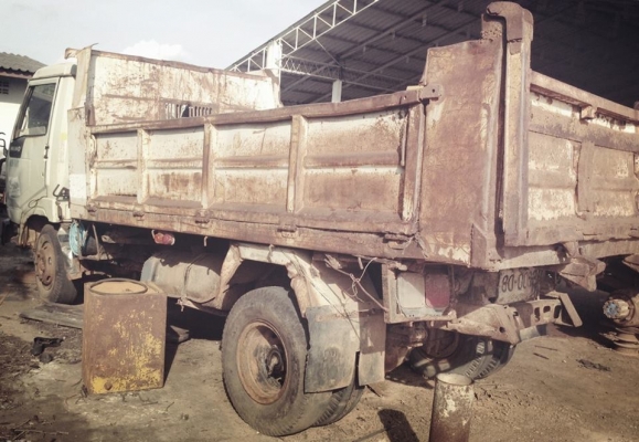 ***ขายแล้วครับขอบคุณ Truck2hand ขาย6ล้อดั้ม5คิว สภาพต้องเก็บหน่อย ราคาถูกๆ HINO FC120 ซุปเปอร์เสี่ย ห้างแท้ เกียร์สั้น FC2WEKA WO4D-120HP เครื่องเดิม เกียร์เดิม เครื่องดียังสตาร์ทติด ช่วงล่างเดิมๆ คัสซีดี เดิมๆ มีแผลเชื่อม1แผล(ตามรูป) ที่เหลือมีสนิมเกาะ บ