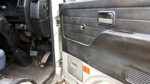 **325,000 บ.ต่อรอง**<<ถูกๆจัดให้ ร่วมสู้ด้วยกัน พี่น้องครับ !!>>ขาย 6ล้อ 115 ตัวแรก ISUZU 7xxxx วางเครื่อง/เกียร์ 4HF1-120ฝาขาว(ใบคุม) เครื่องแห้งๆแน่นๆ แรงดี เกียร์ดีไม่มีหลุด วางหัวNPR ประกอบ เกียร์สั้น ช่วงล่าง6น็อต หน้า-หลัง คัสซีสวยไม่มีบ **325,000 บ.ต่อรอง**<<ถูกๆจัดให้ ร่วมสู้ด้วยกัน พี่น้องครับ !!>>ขาย 6ล้อ 115 ตัวแรก ISUZU 7xxxx วางเครื่อง/เกียร์ 4HF1-120ฝาขาว(ใบคุม) เครื่องแห้งๆแน่นๆ แรงดี เกียร์ดีไม่มีหลุด วางหัวNPR ประกอบ เกียร์สั้น ช่วงล่าง6น็อต หน้า-หลัง คัสซีสวยไม่มีบ