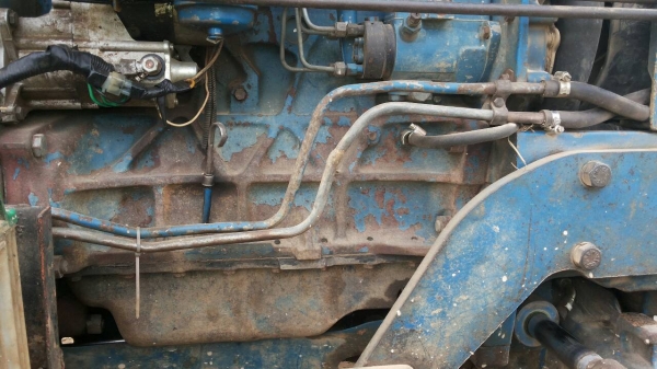 ขายรถไถ FORD 6610 2 เพลา เล่มทะเบียน ใบมีดดันหน้า 7 จาน ราคา 500000