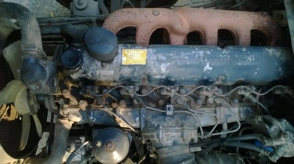 รถสิบล้อ MITSUBISHI FN527 MA11765 บรรทุกแบคโฮ200 ราคาต่อรองได้