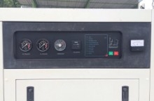 ขายปั๊มลมสกรู ROTORCOMP ขนาด 100 Hp สนใจติดต่อได้ที่  K.Pipat  Mobile:098-2641749 Line ID:pipat27  Email:reuse2hand@hotmail.com