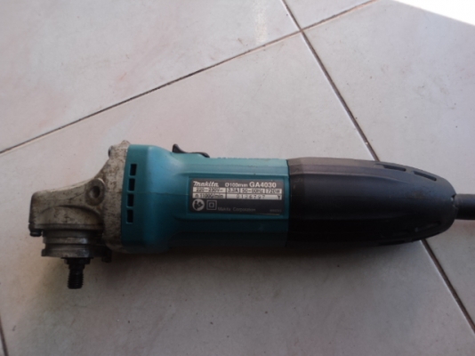 หินเจียร์ Makita  ga4030 ถูก1000บาท